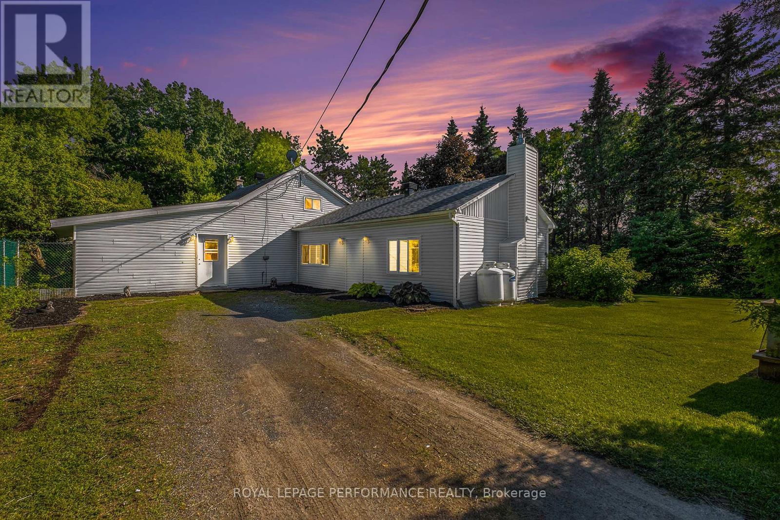 3383 CHAMPLAIN STREET, Clarence-Rockland, Ontario