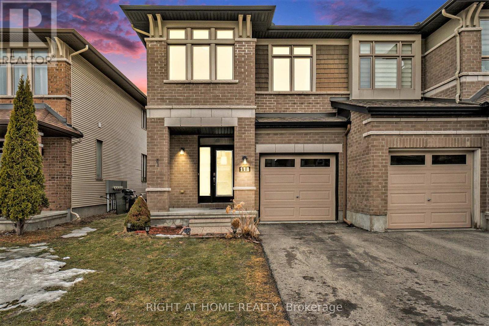 118 MATTINGLY WAY, Ottawa, Ontario