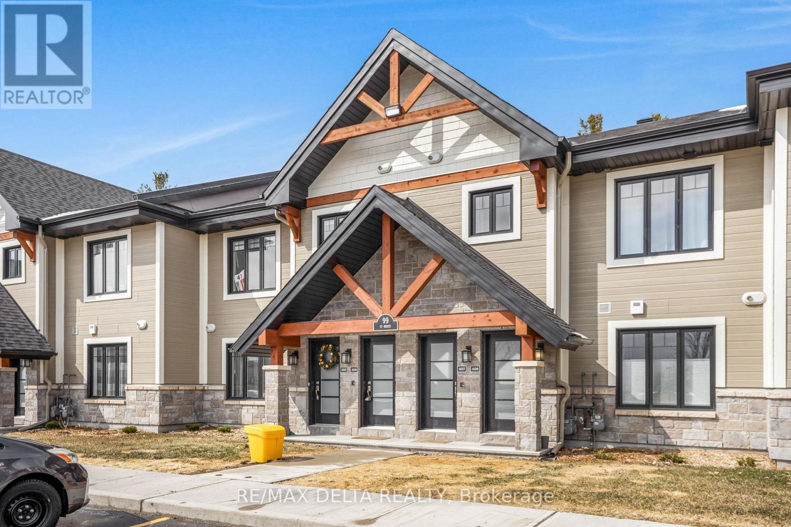 #406 - 99 ST MORITZ TERRACE, Russell, Ontario