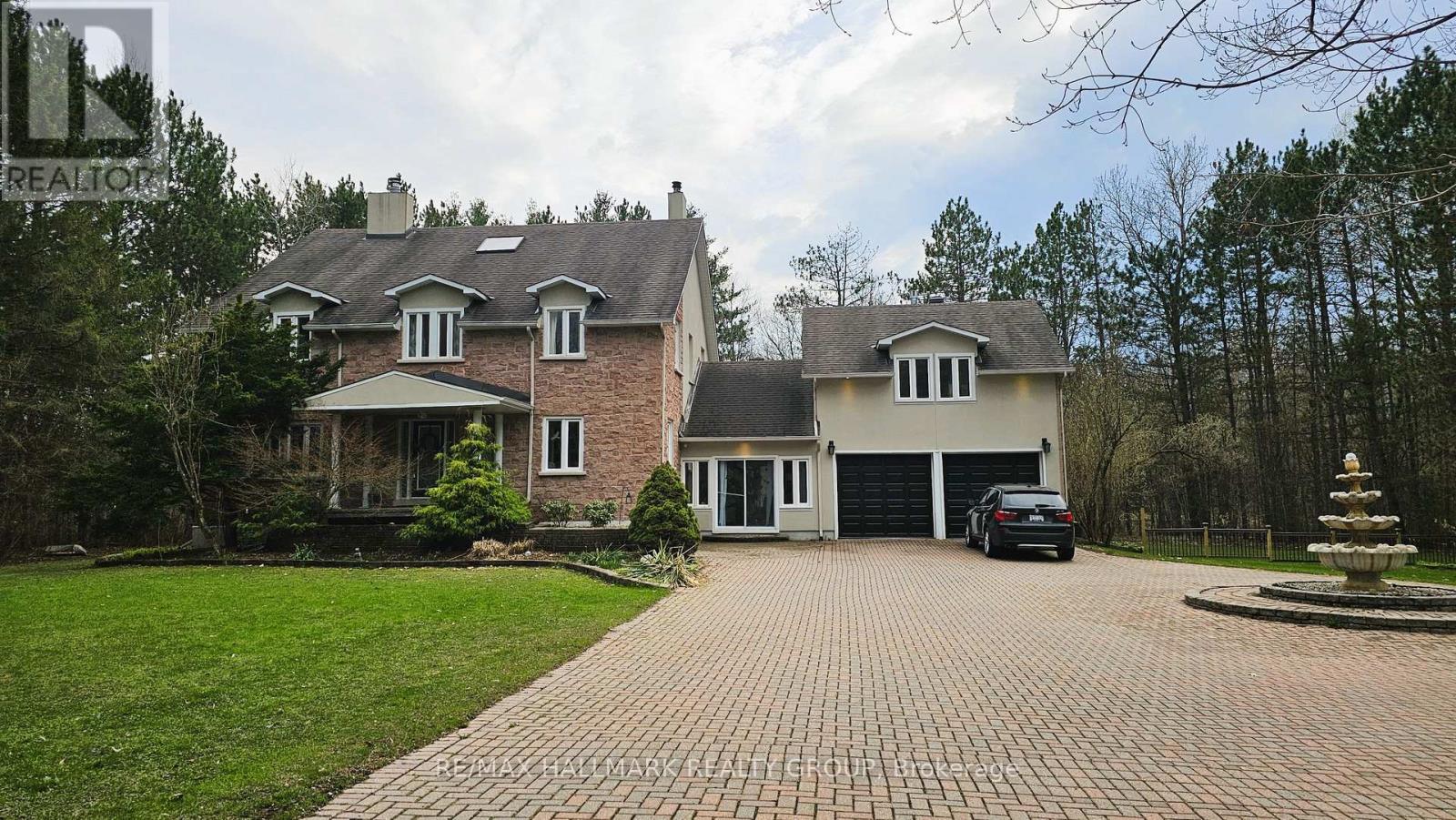 1390 LOUGH DRIVE, Ottawa, Ontario