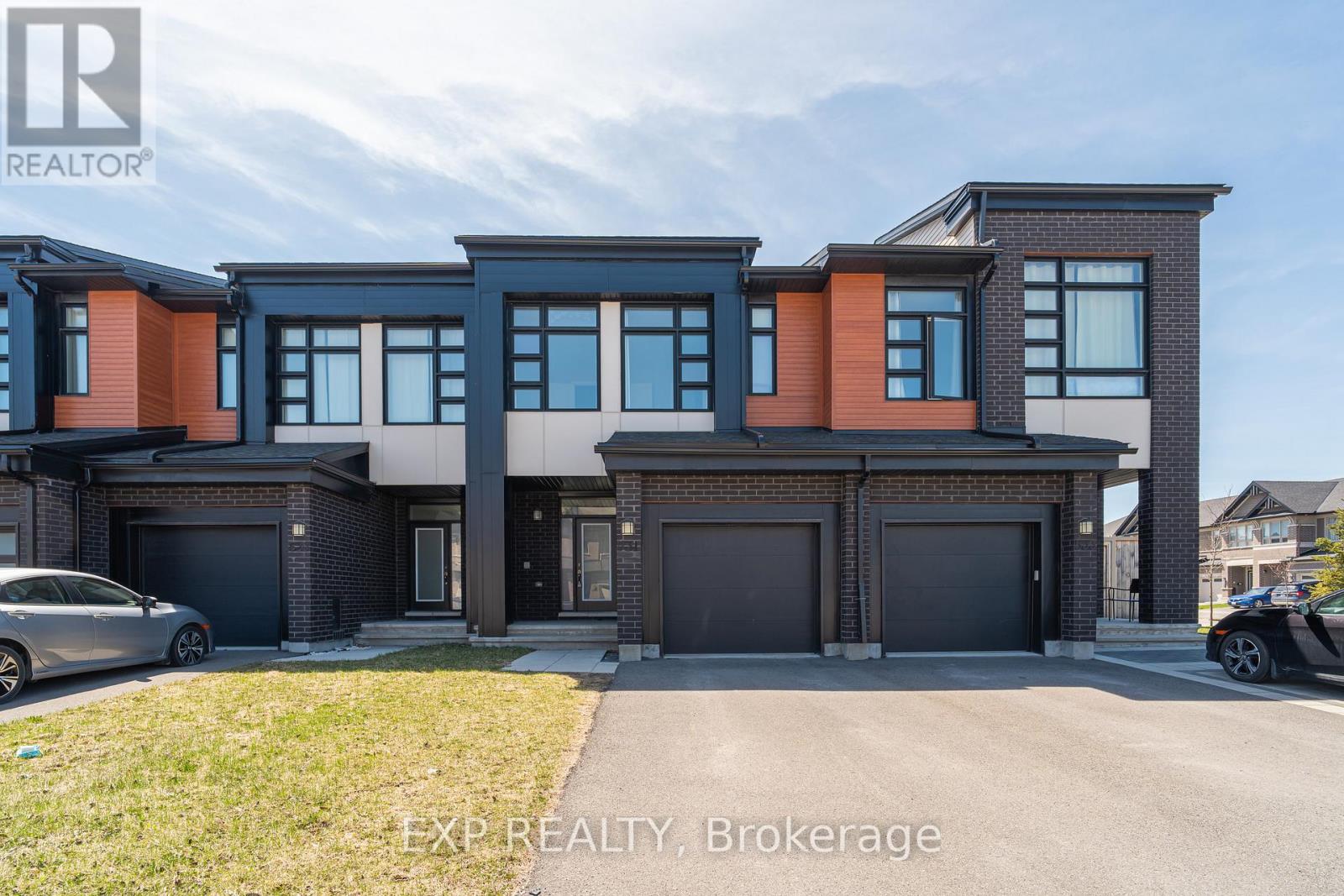 531 TRIANGLE STREET, Ottawa, Ontario
