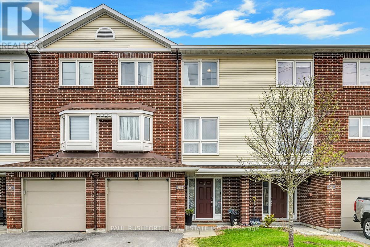 D - 5 CRESTLEA CRESCENT, Ottawa, Ontario