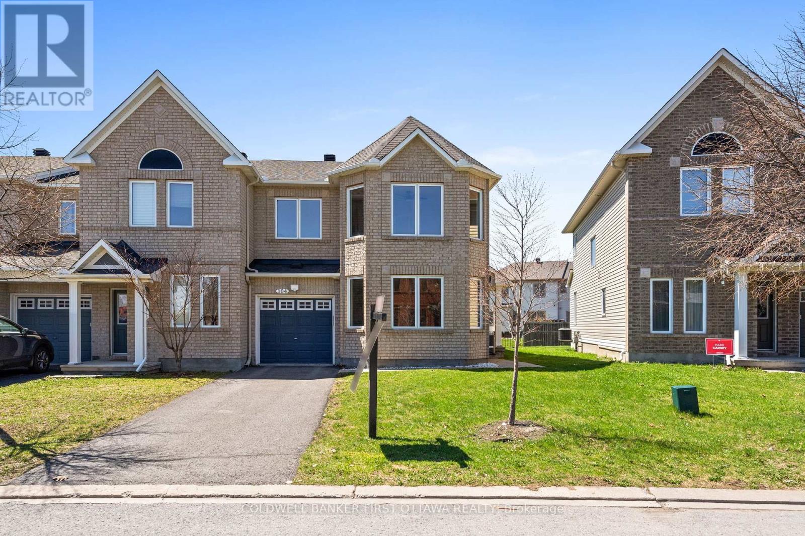 104 DUNFOREST TERRACE, Ottawa, Ontario