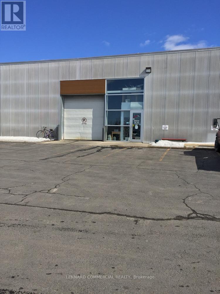 UNIT 3 - 1084 KENASTON STREET, Ottawa, Ontario