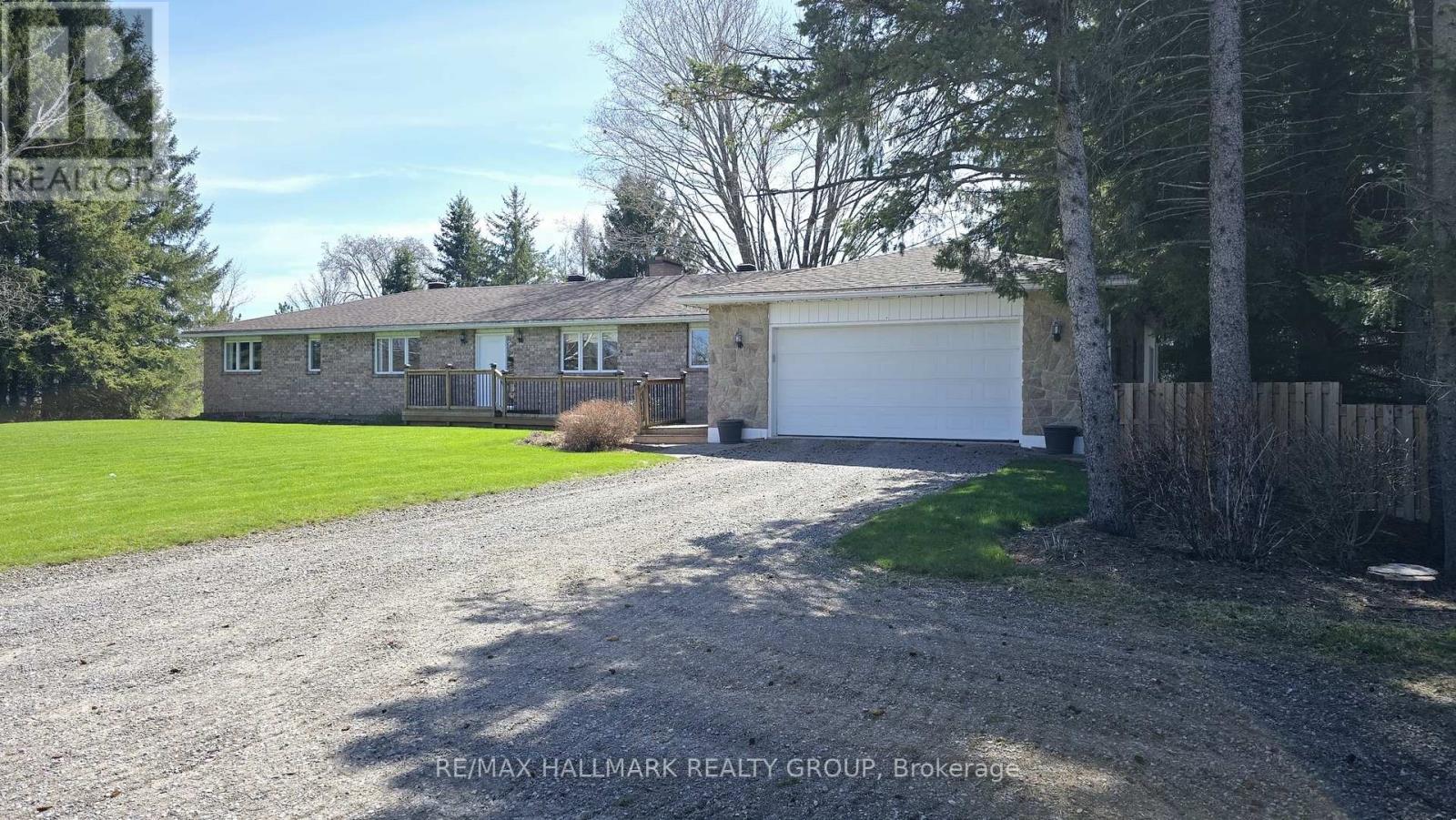 2215 OLD SECOND LINE ROAD, Ottawa, Ontario