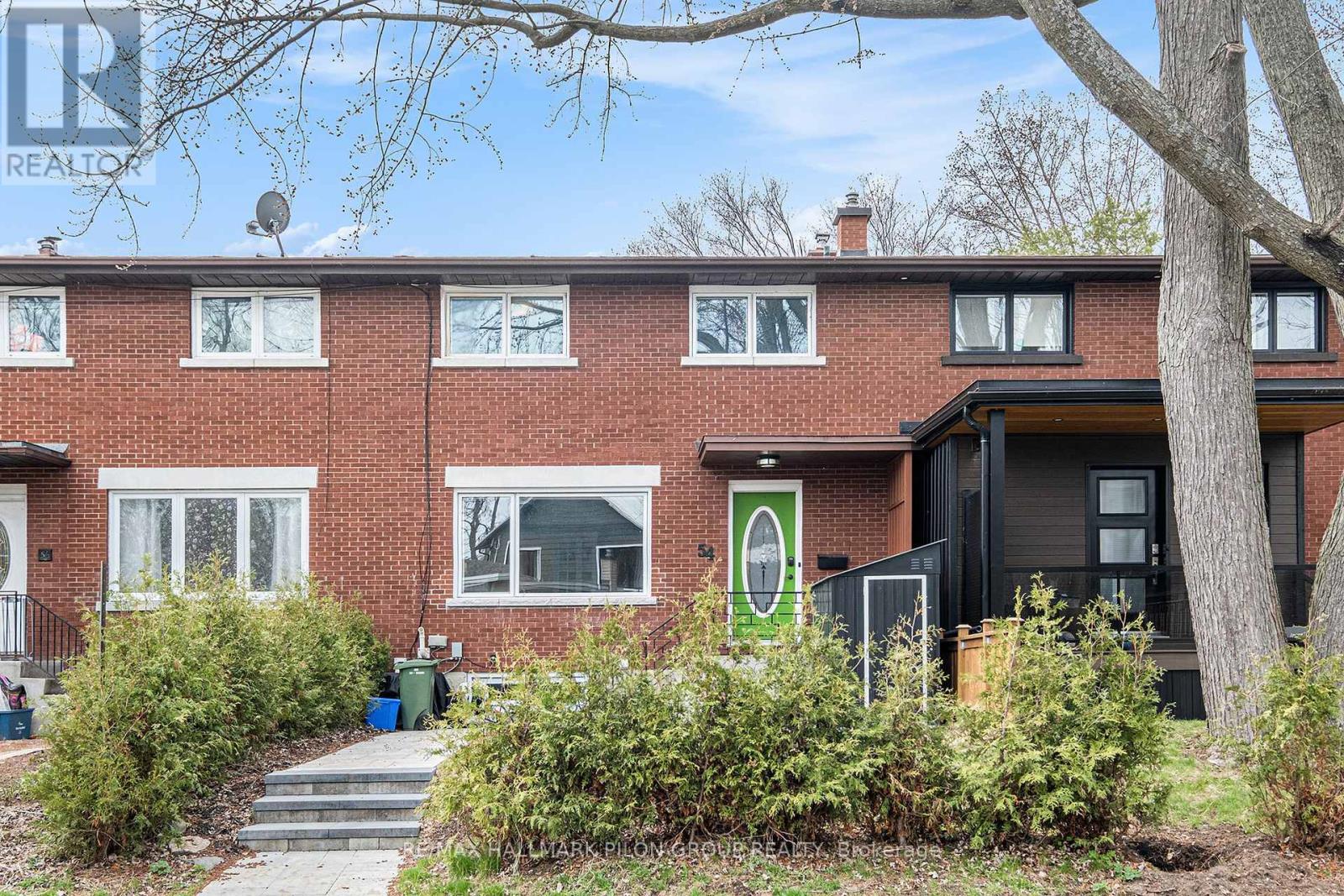 54 SCRIVENS STREET, Ottawa, Ontario