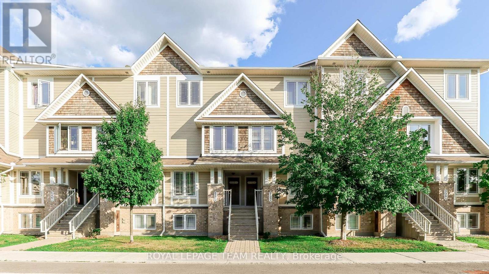 648 CHAPMAN MILLS DRIVE, Ottawa, Ontario