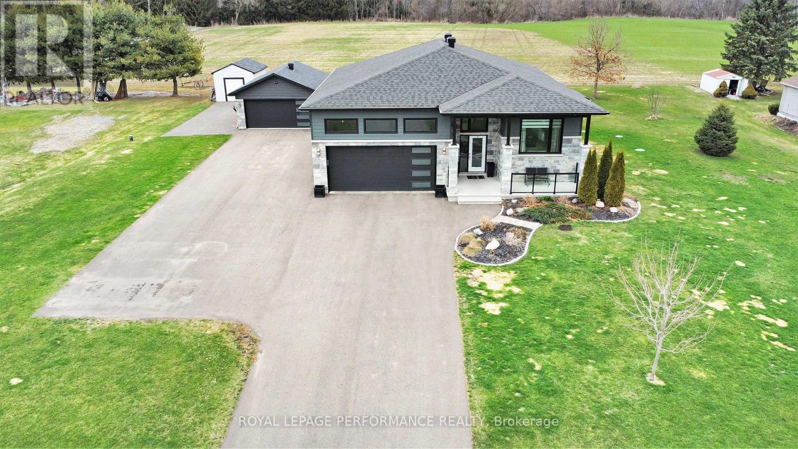1295 NOTRE DAME STREET, Russell, Ontario
