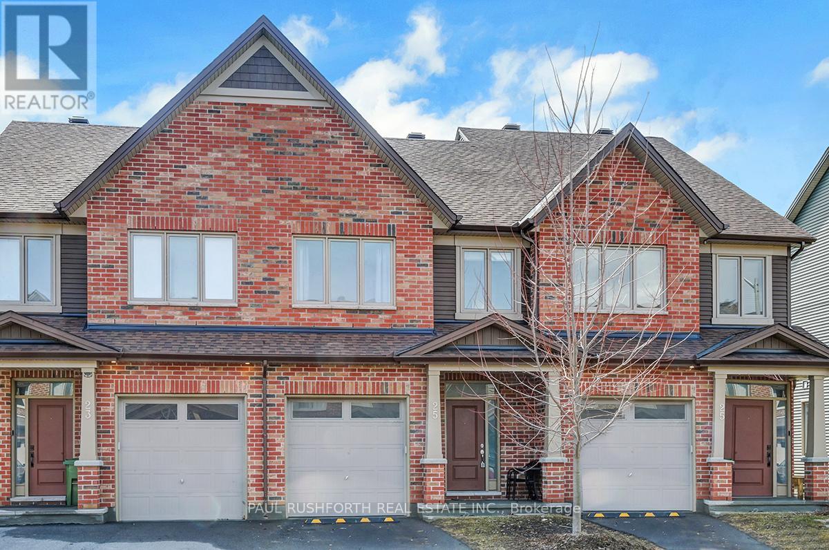 25 DUNCANVILLE STREET, Russell, Ontario