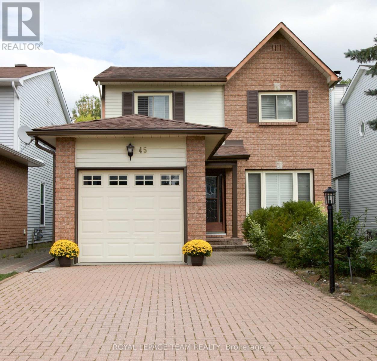 45 DENHAM WAY, Ottawa, Ontario