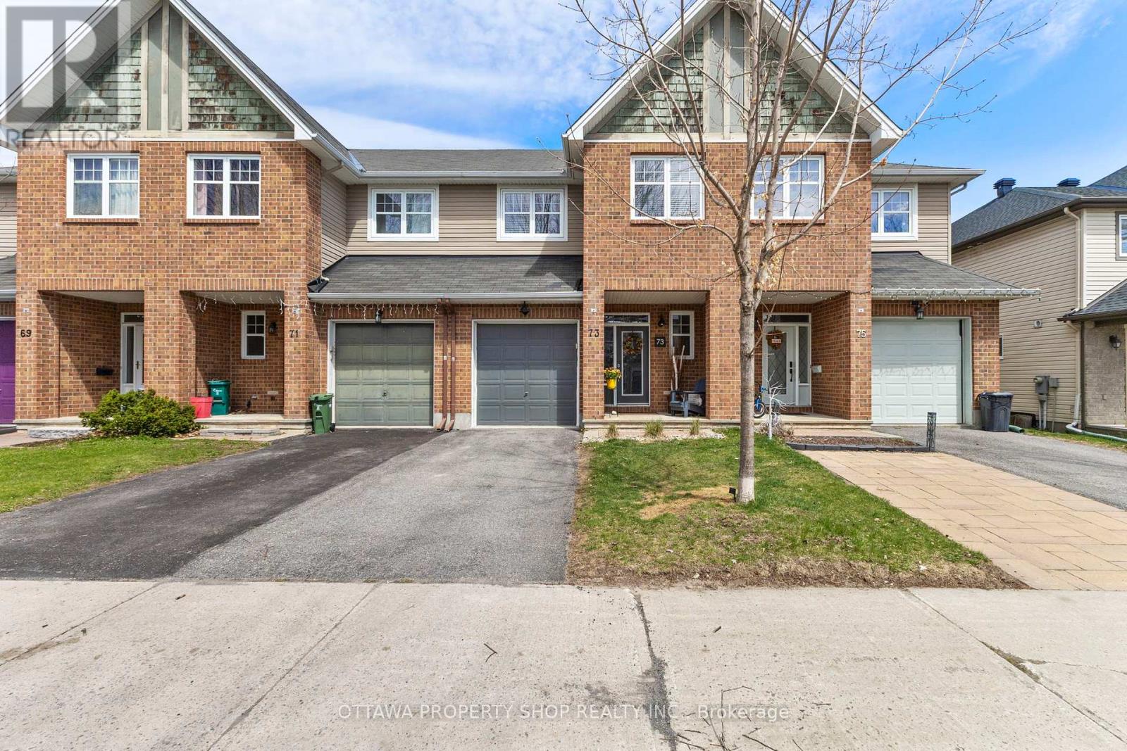 73 SELHURST AVENUE, Ottawa, Ontario