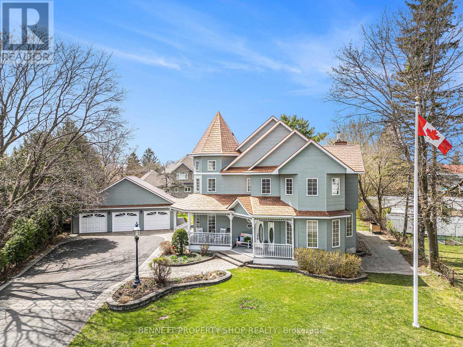 22 ASHWOOD CRESCENT, Ottawa, Ontario