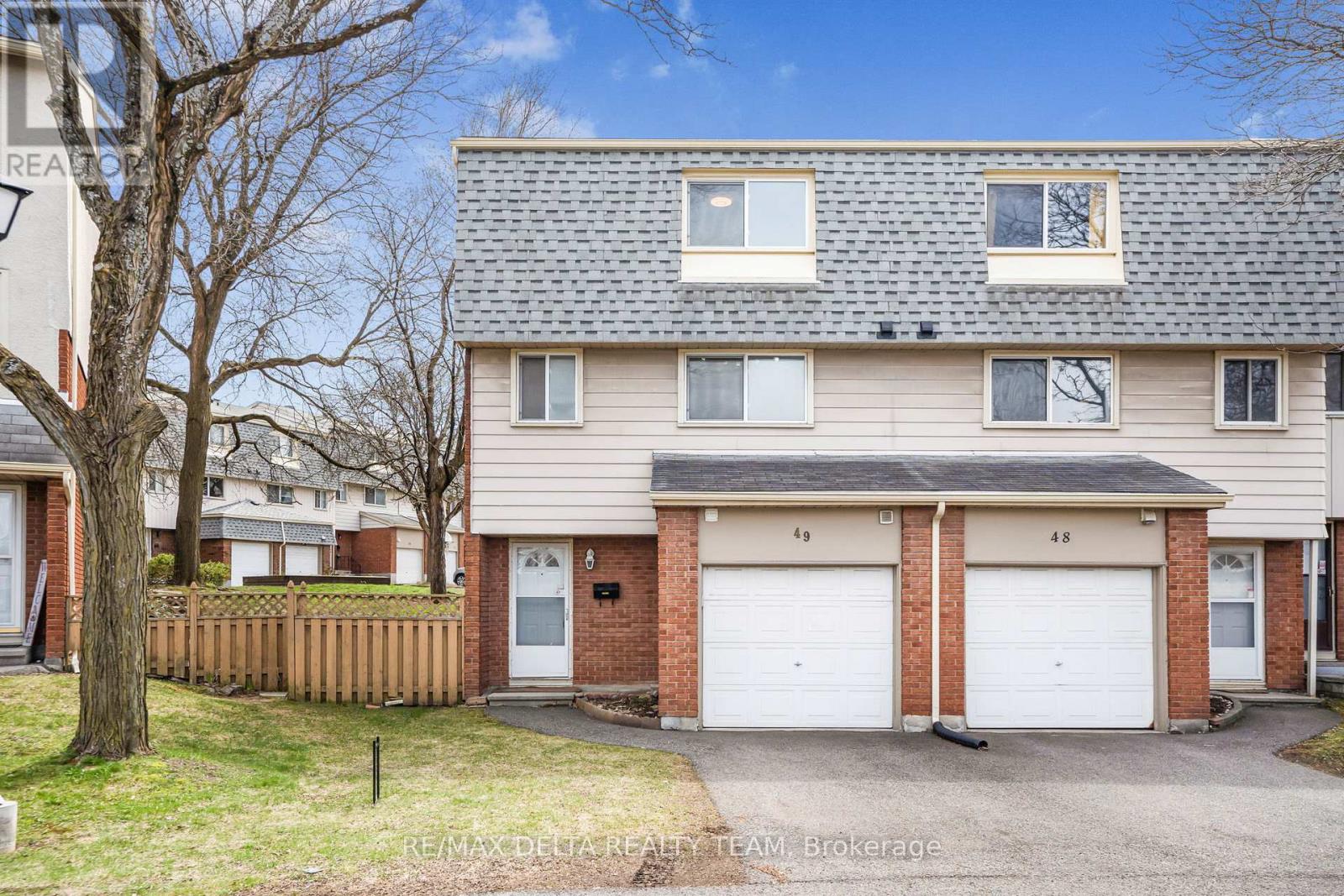 49 - 2115 ERINBROOK CRESCENT, Ottawa, Ontario