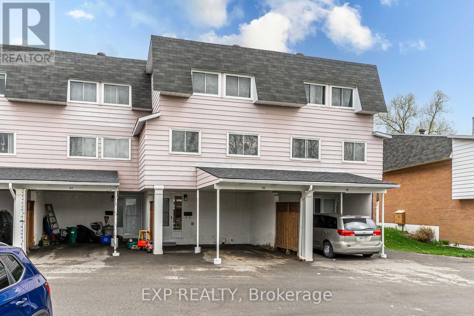 30 - 60 ALISON KORN PRIVATE, Ottawa, Ontario
