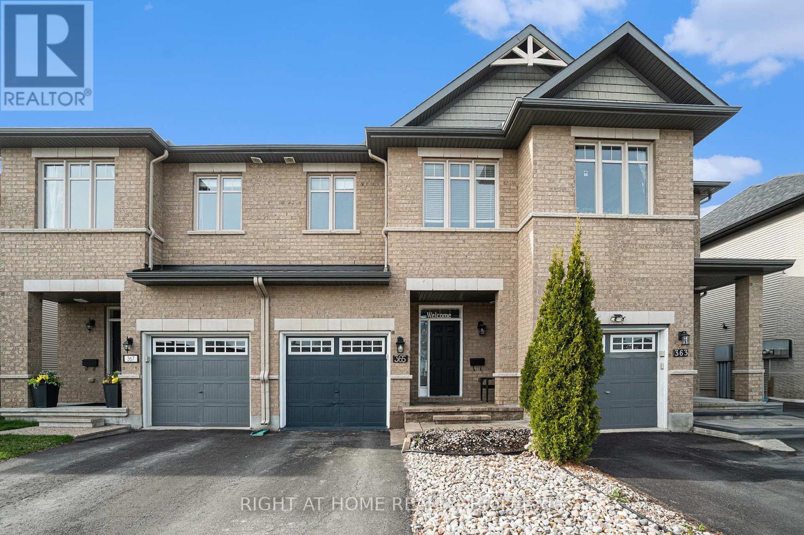 365 TRAILSEDGE WAY, Ottawa, Ontario