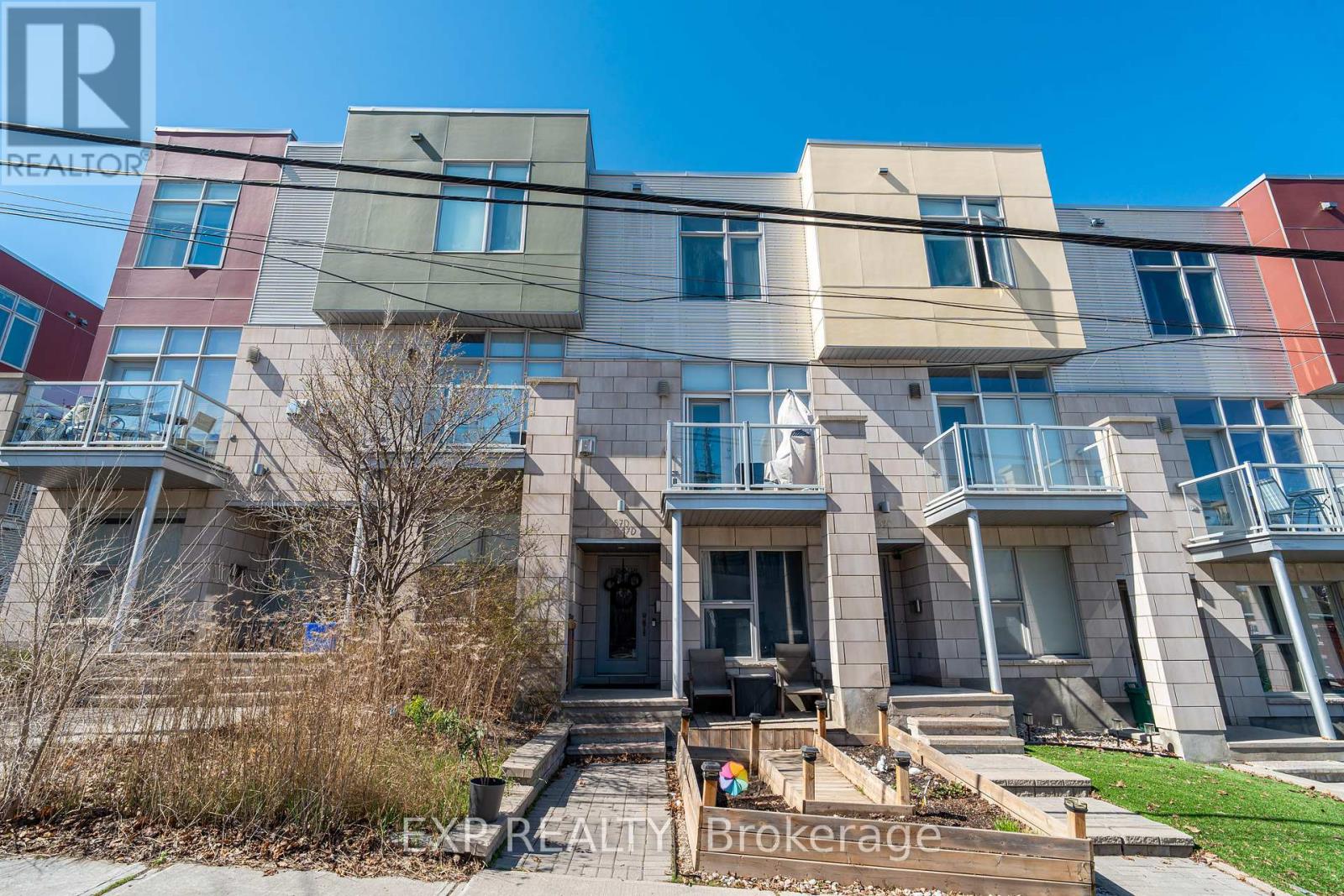 57D YOUNG STREET, Ottawa, Ontario
