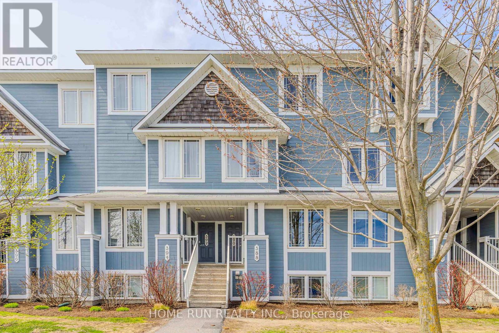 388 CROWNRIDGE DRIVE, Ottawa, Ontario