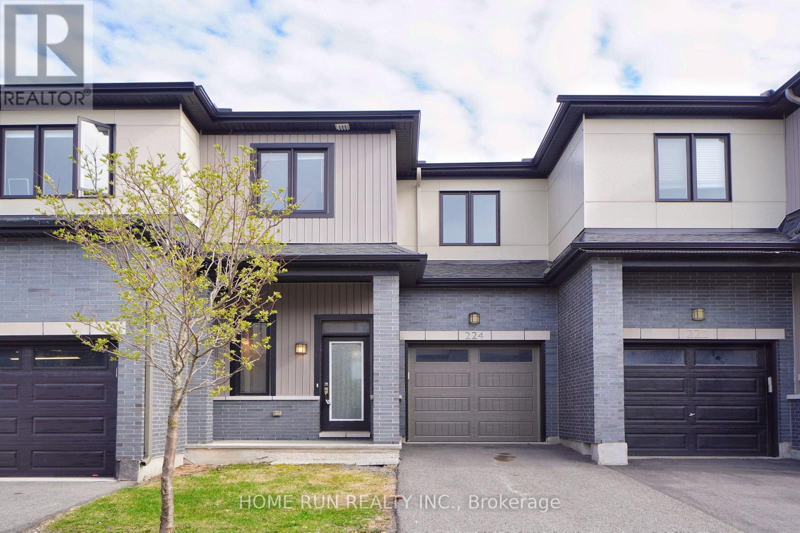 224 DON BROWN PRIVATE, Ottawa, Ontario