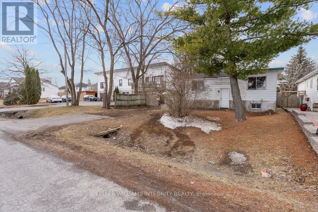924 BEAUCHAMP AVENUE, Ottawa, Ontario