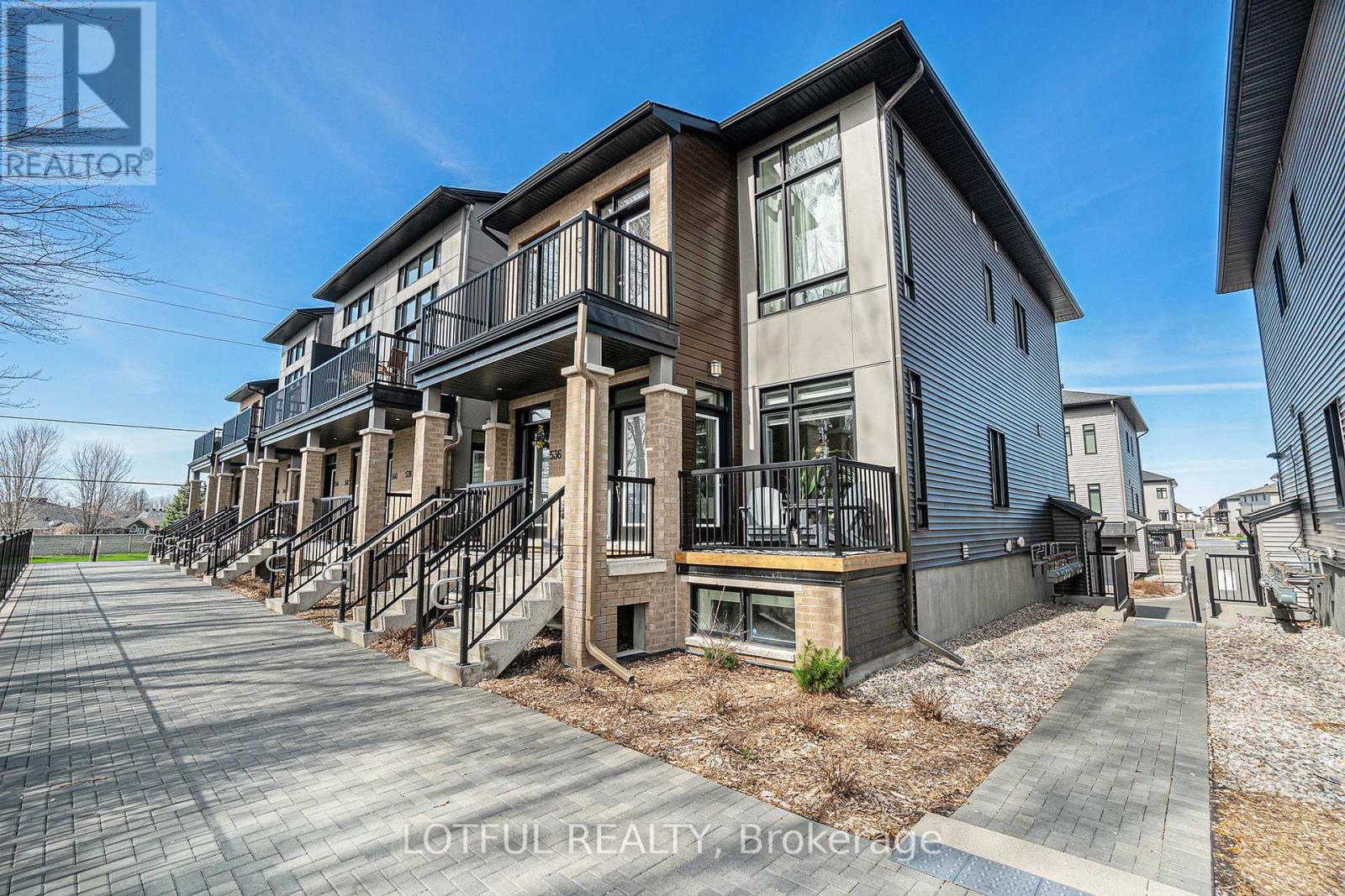 34 - 534 CRESCENDO PRIVATE, Ottawa, Ontario
