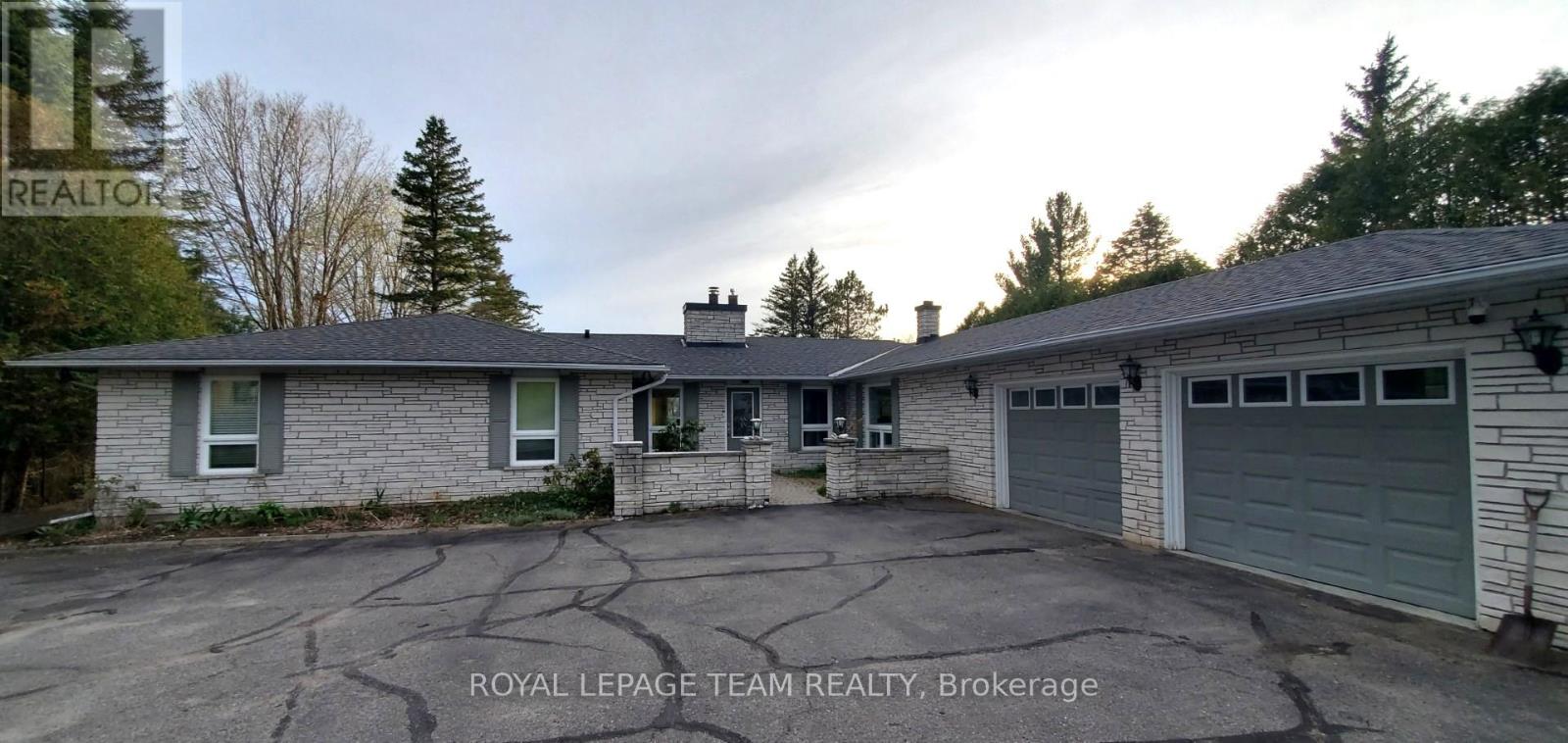 B - 2064 RIVER ROAD, Ottawa, Ontario