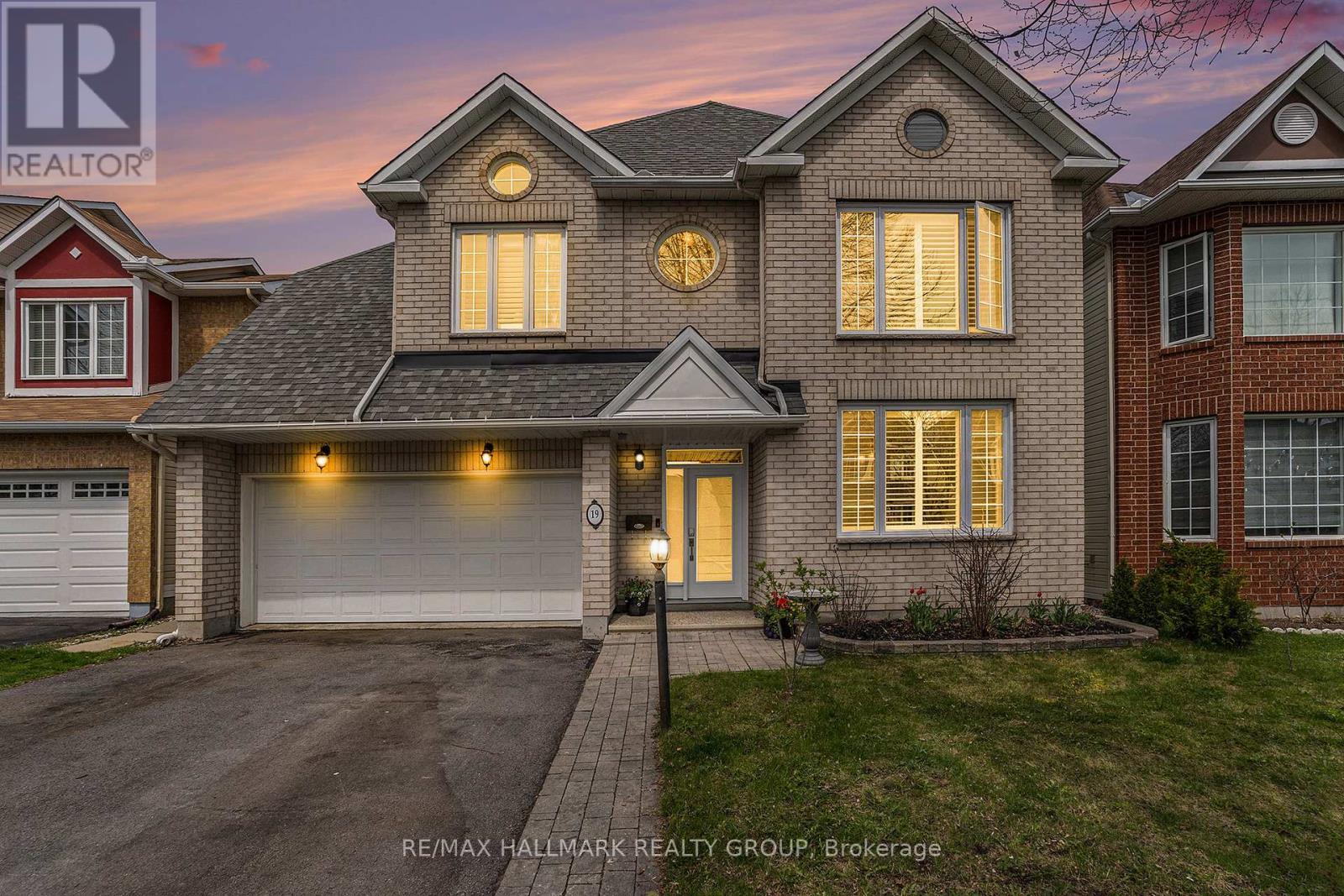 19 WESTWINDS PLACE, Ottawa, Ontario