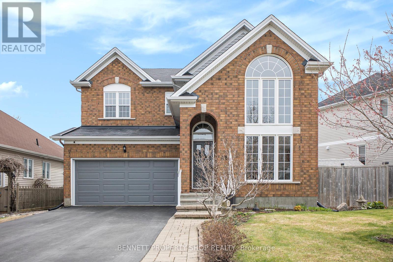 62 BAYWOOD DRIVE, Ottawa, Ontario