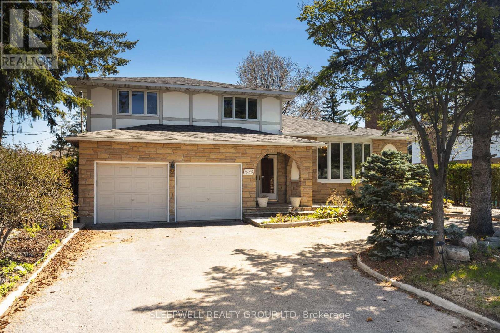 1545 PRINCE OF WALES DRIVE, Ottawa, Ontario