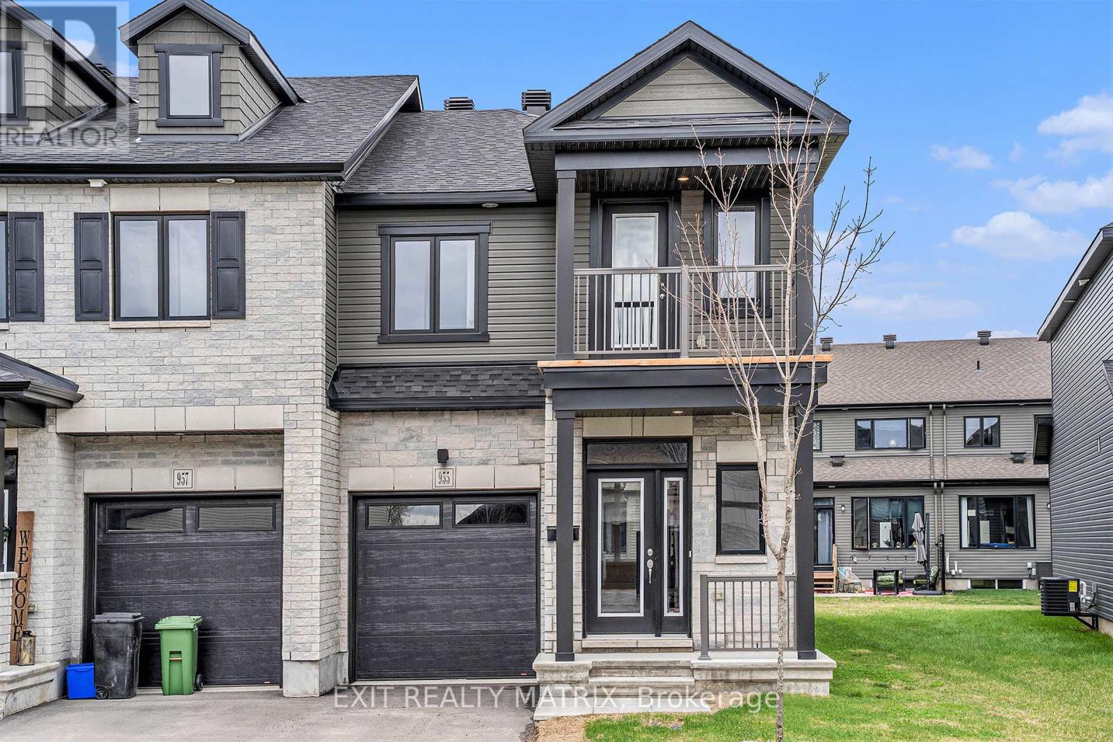955 COLOGNE STREET, Russell, Ontario