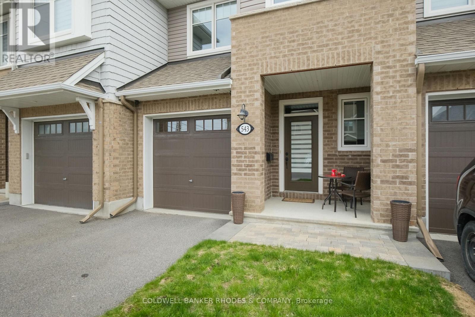 543 MUSCARI STREET, Ottawa, Ontario