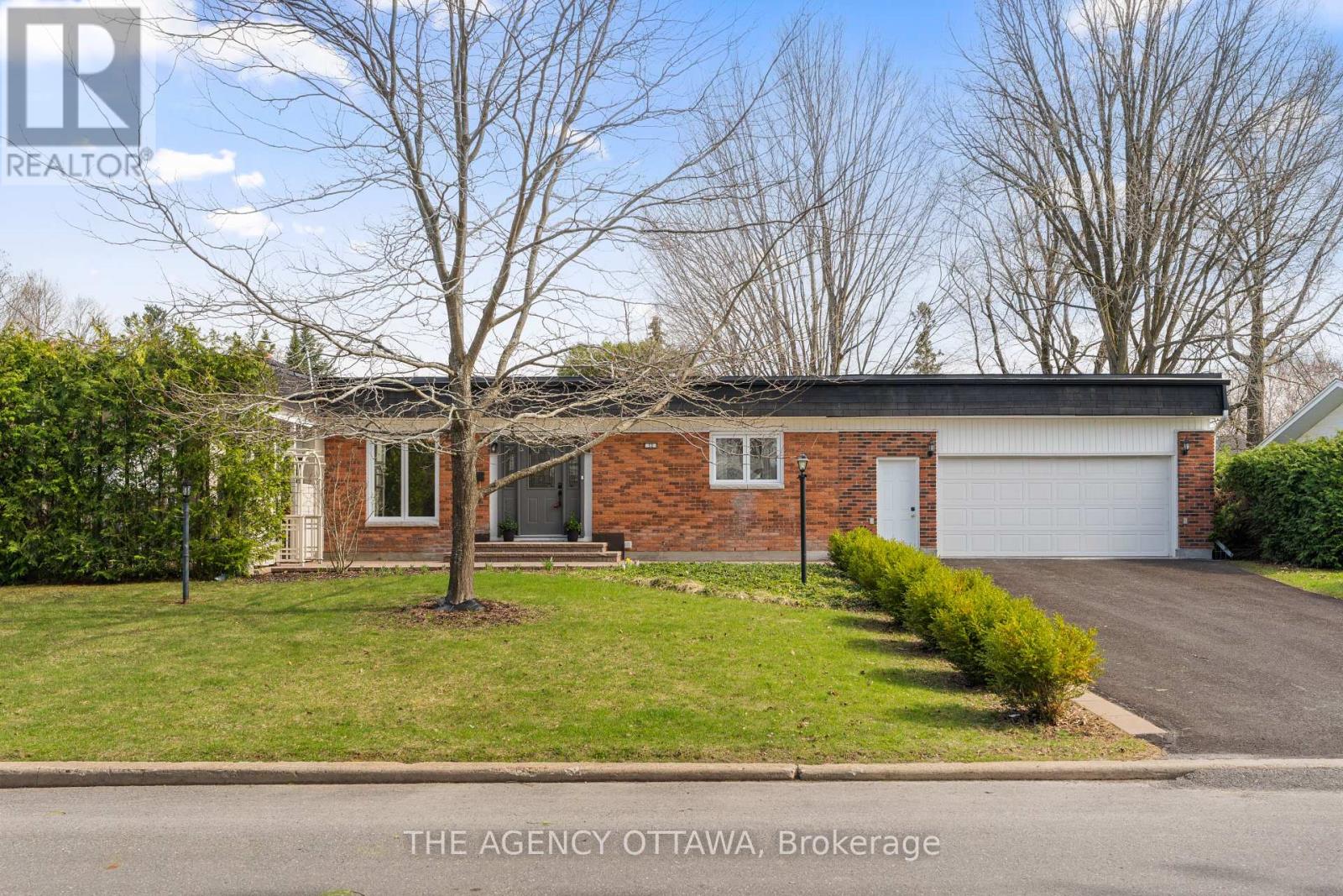 32 ALDERBROOK DRIVE, Ottawa, Ontario