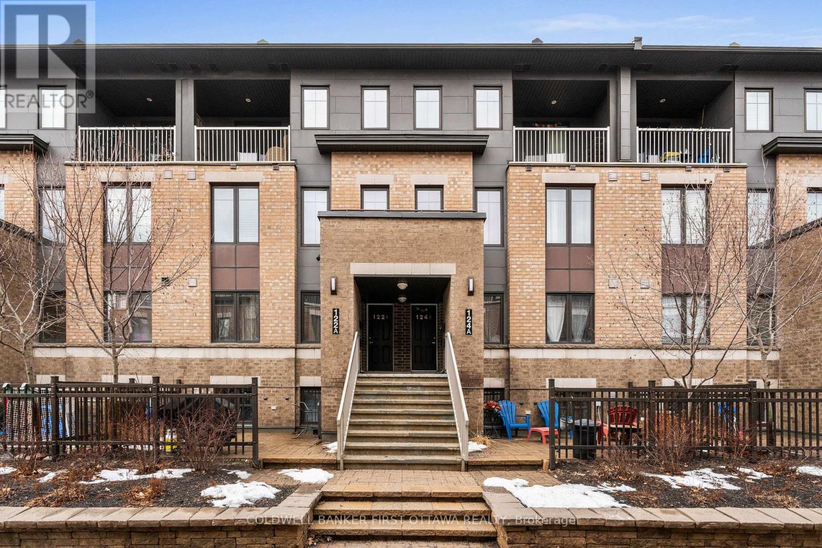 B - 122 LINDENSHADE DRIVE, Ottawa, Ontario