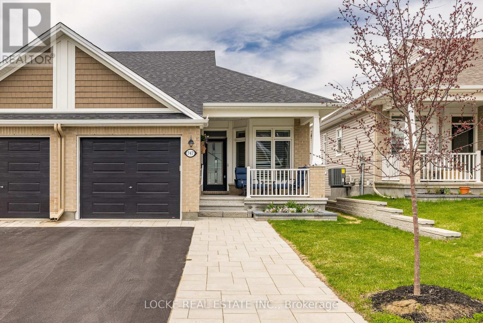 747 KEINOUCHE PLACE, Ottawa, Ontario