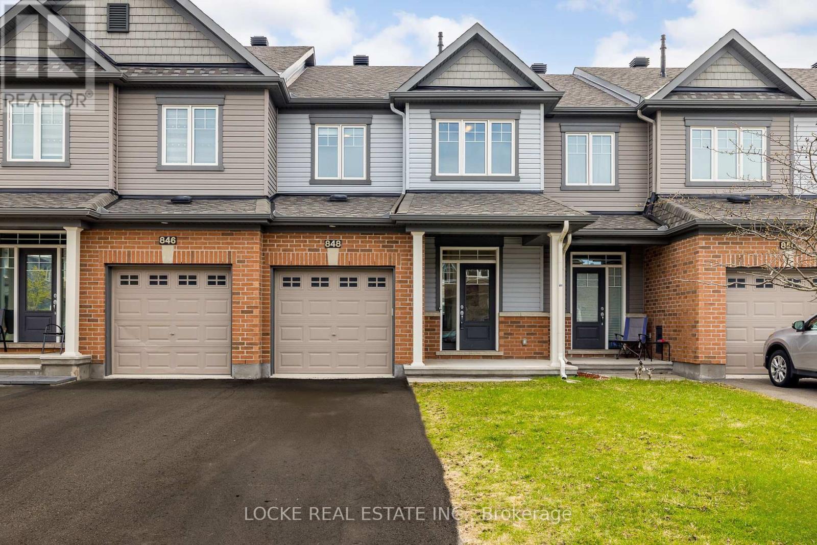 848 JUNE GRASS STREET, Ottawa, Ontario
