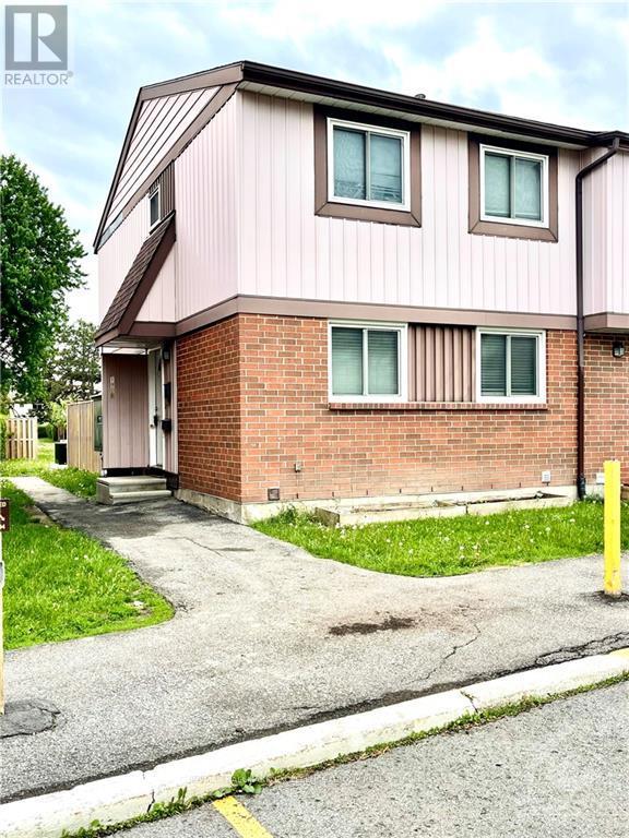 8 - 1906 BELMORE LANE, Ottawa, Ontario
