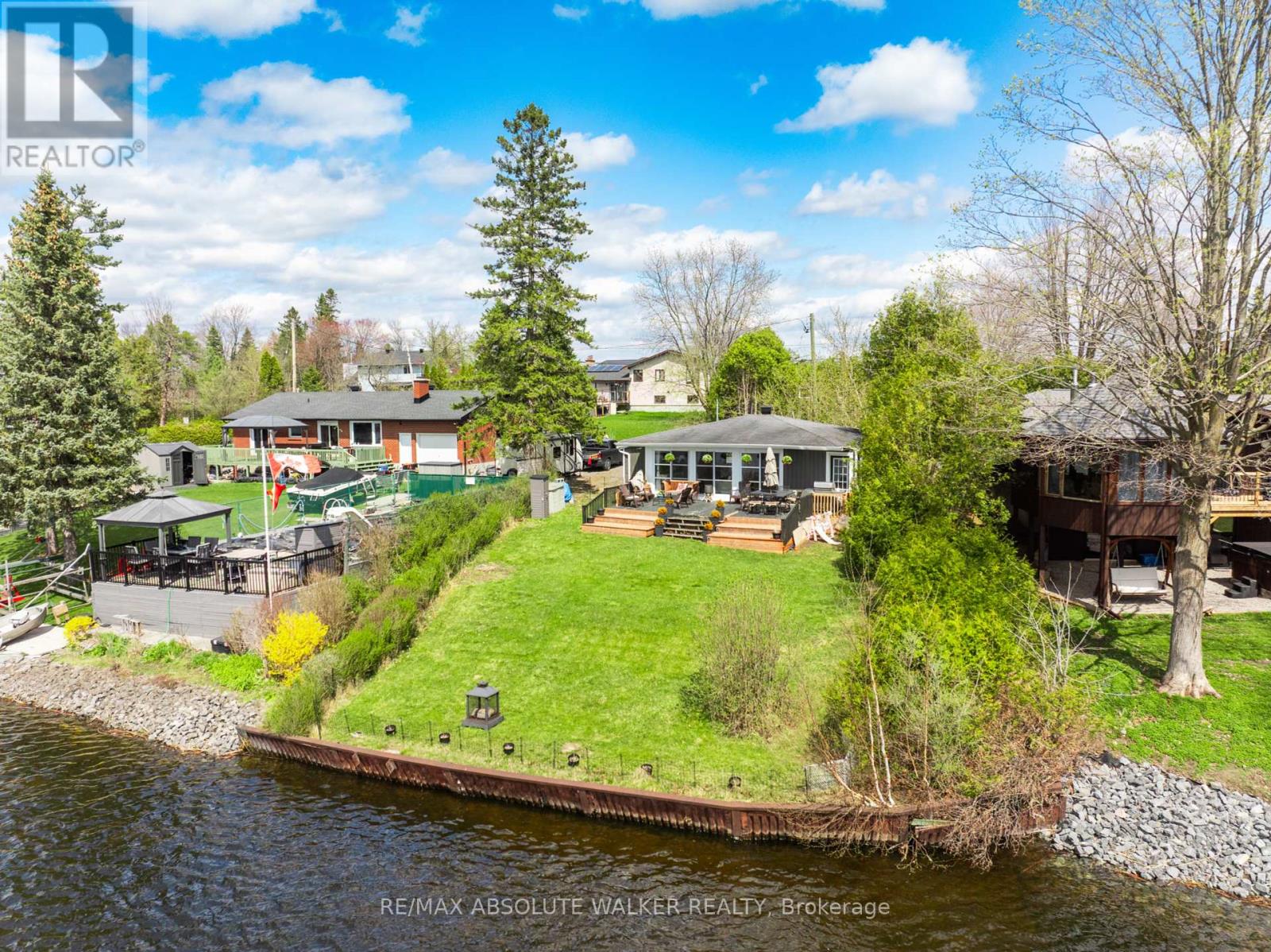 2552C RIVER ROAD, Ottawa, Ontario