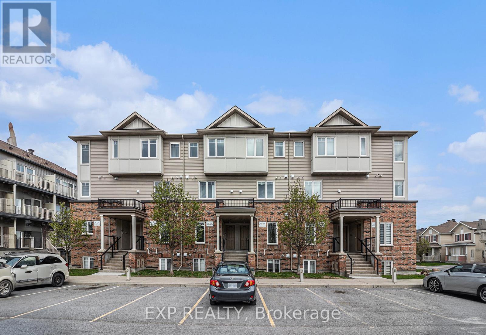250 SHANLY PRIVATE, Ottawa, Ontario
