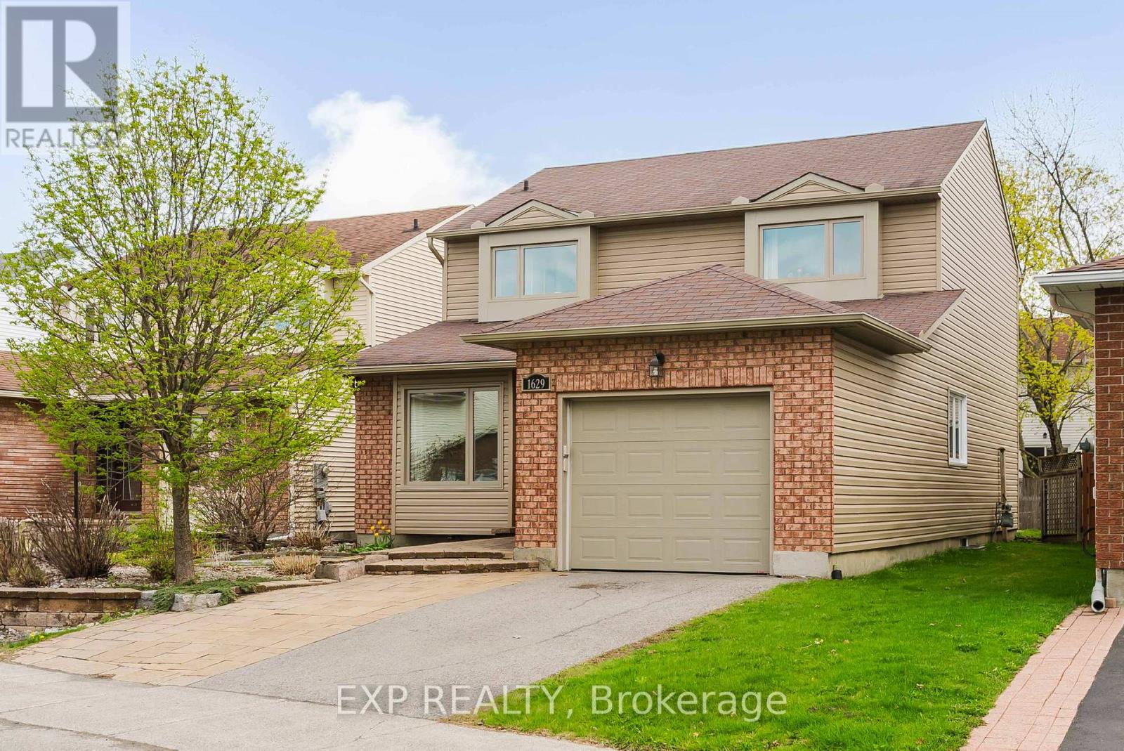 1629 CHAMPNEUF DRIVE, Ottawa, Ontario