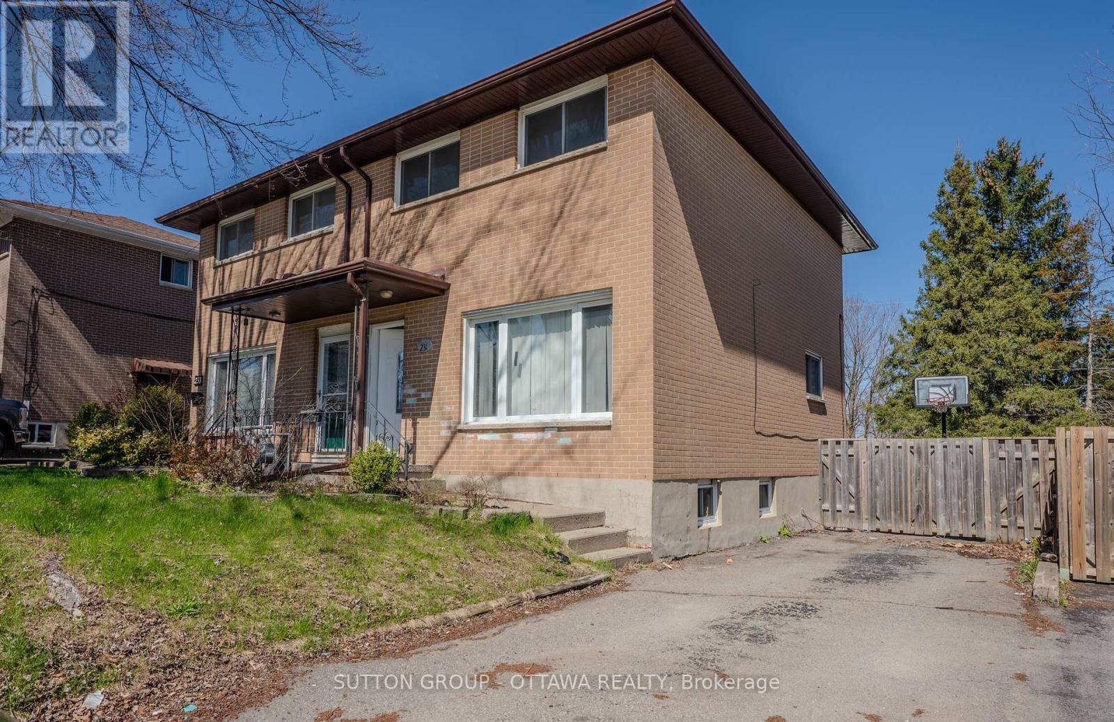 231 PERTH STREET, Brockville, Ontario