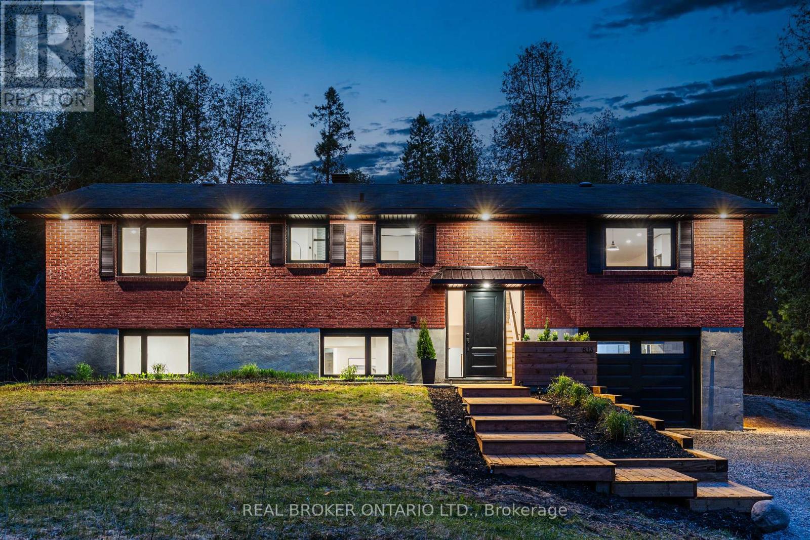 833 BEAVERTAIL ROAD, Ottawa, Ontario