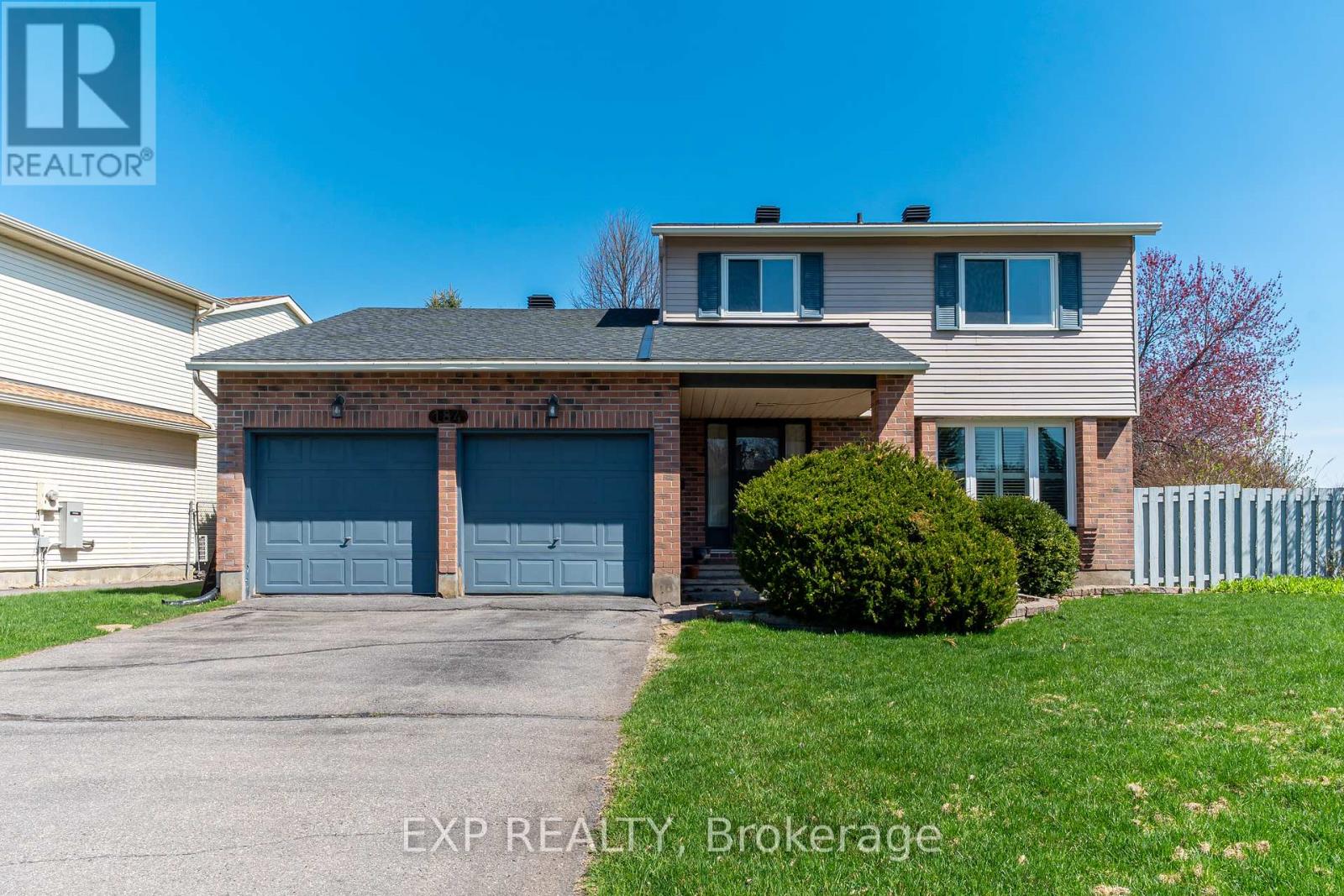 184 DES PINS PLACE, Ottawa, Ontario