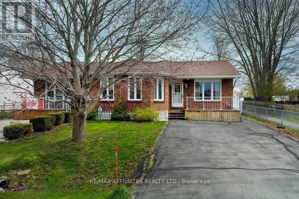 5131 MEADOWLAND DRIVE E, Edwardsburgh/Cardinal, Ontario