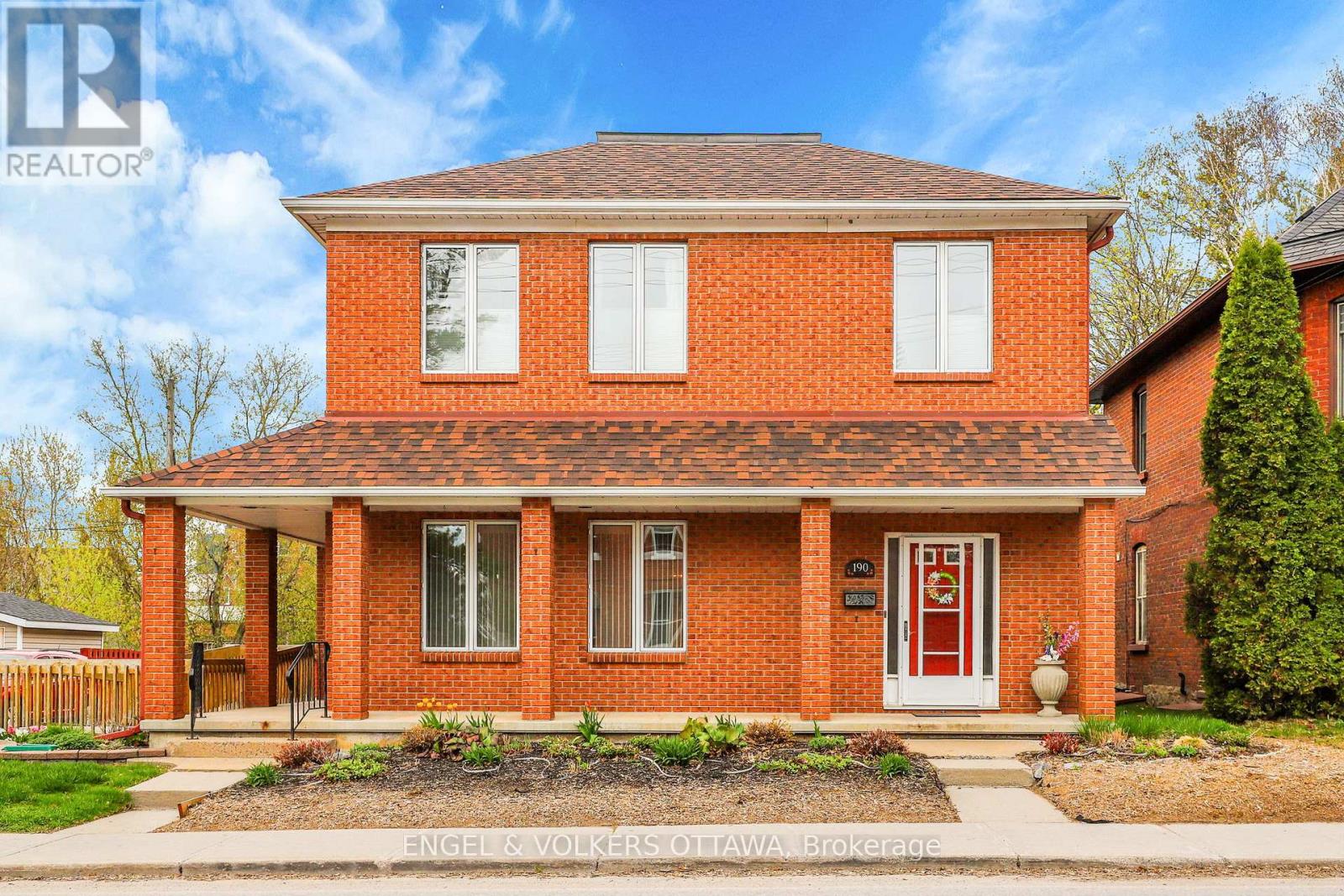 190 JOHN STREET N, Arnprior, Ontario