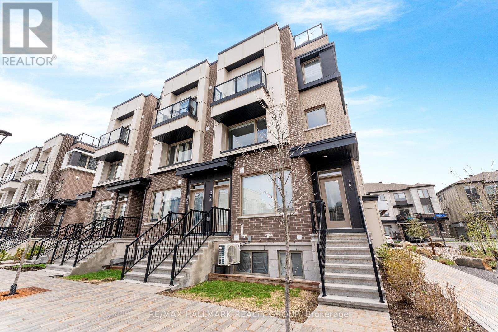 663 MAKWA PRIVATE, Ottawa, Ontario