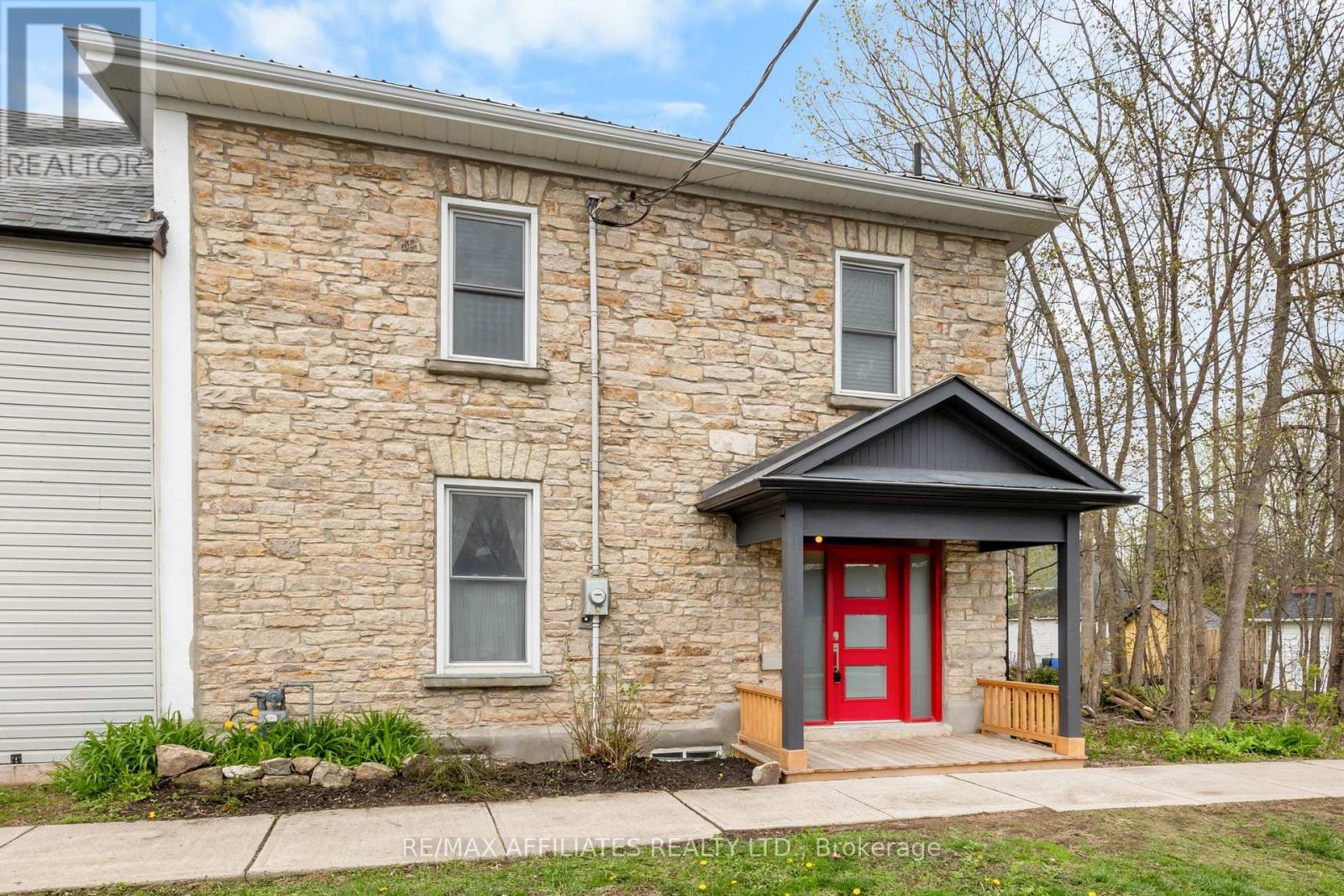 19 FOSTER STREET, Perth, Ontario