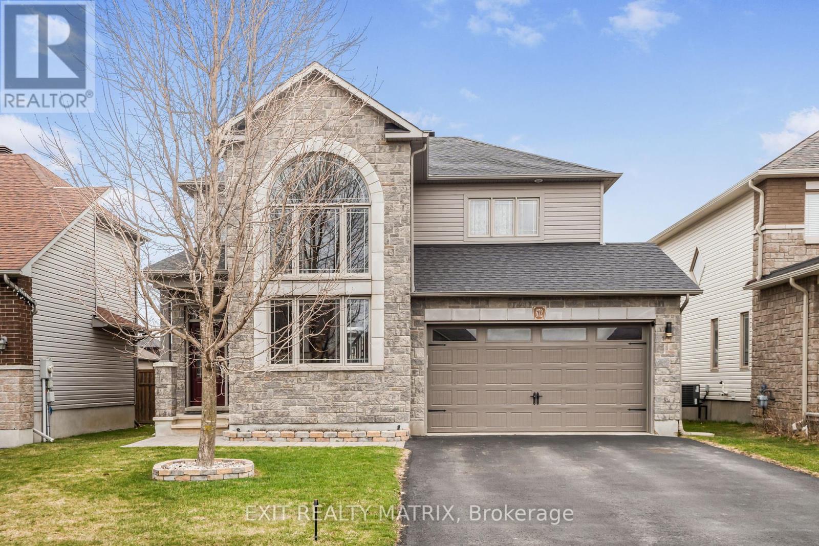 672 BRUXELLES STREET, Russell, Ontario