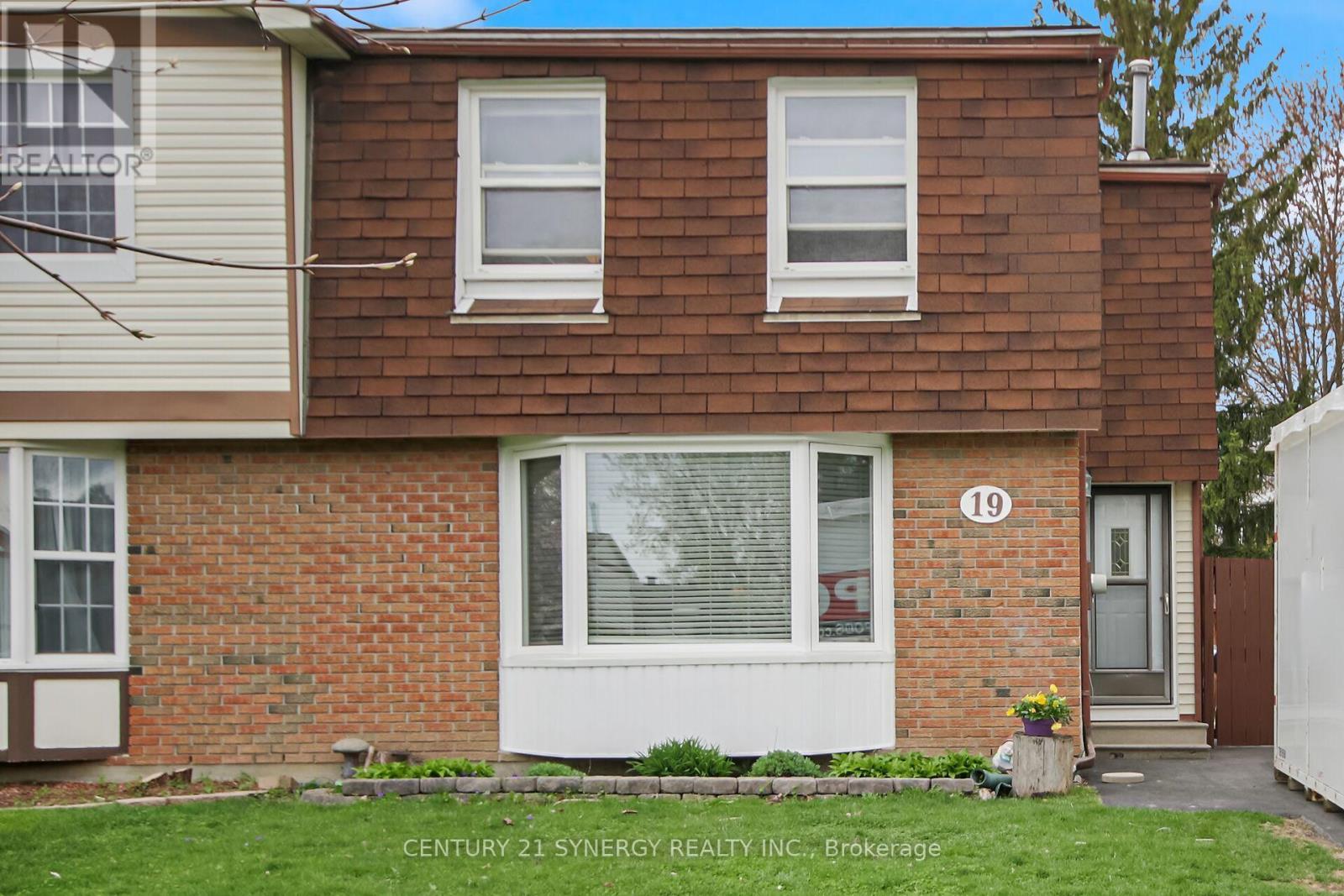 19 SEABROOKE DRIVE, Ottawa, Ontario
