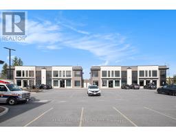 103 & 104 - 2500 ST LAURENT BOULEVARD, Ottawa, Ontario