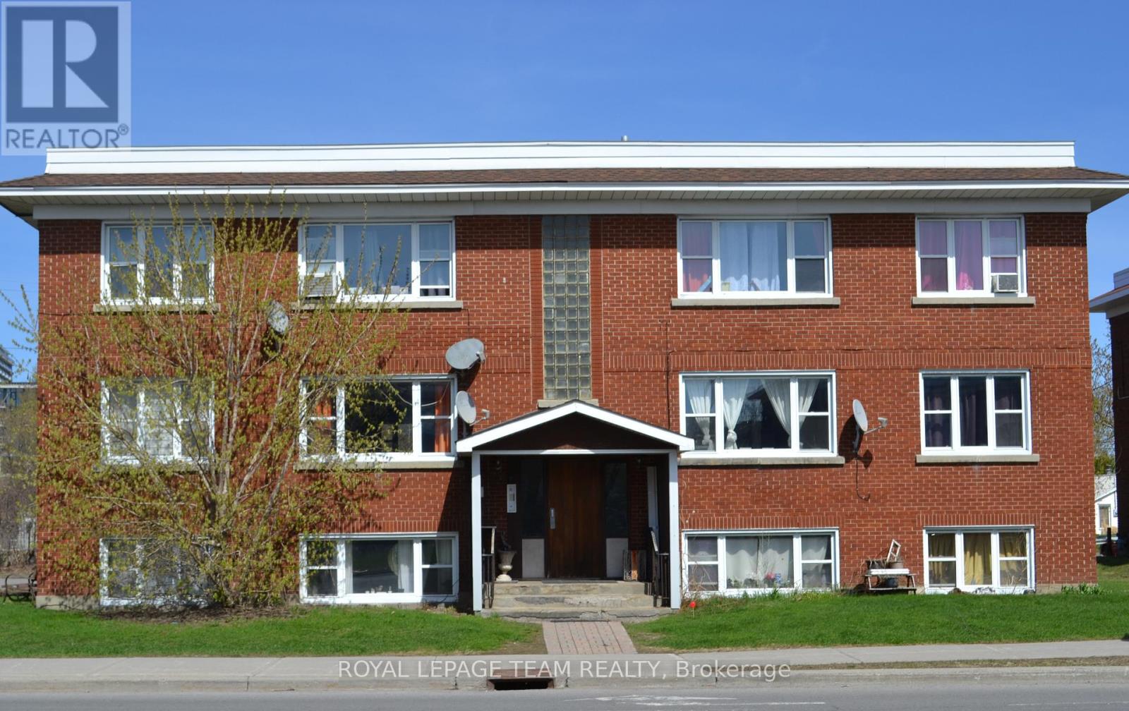 831 KIRKWOOD AVENUE, Ottawa, Ontario