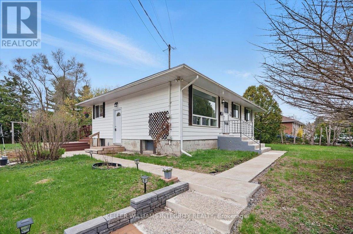3328 ELIZABETH STREET, Ottawa, Ontario